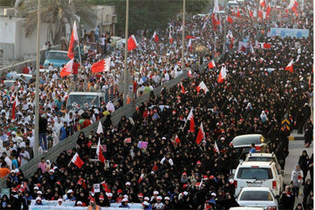 حکم شیخ علی سلمان آخرین میخ در تابوت آل خلیفه است/ چراغ سبز انگلیس برای کشتار مردم بحرین/ خشن شدن قیام بحرین تا دو ماه دیگر حکم شیخ علی سلمان آخرین میخ در تابوت آل خلیفه است/ چراغ سبز انگلیس برای کشتار مردم بحرین/ خشن شدن قیام بحرین تا دو ماه دیگر