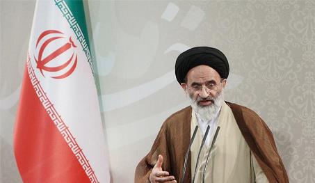 باید از حق شخصی خود در جهت وحدت اصولگرایی بگذریم