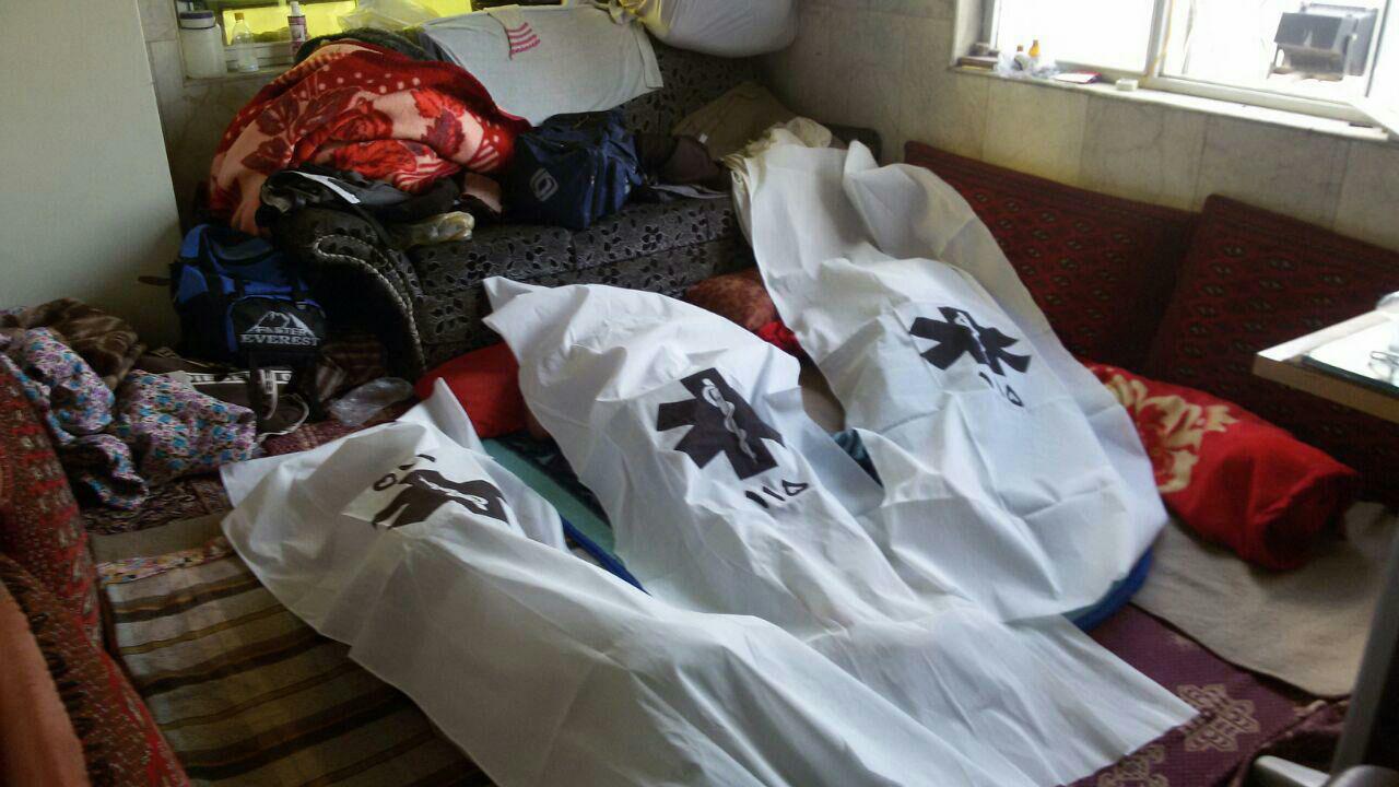 مرگ 3 مرد در مسجد به علت گاز گرفتگی+ تصاویر مرگ 3 مرد در مسجد به علت گاز گرفتگی+ تصاویر