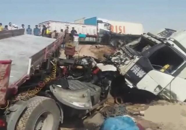 کفی تریلی جدا شد،چهار نفر کشته شدند