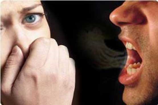 روش های از بین بردن بوی بد دهان بعد از خوردن سیر و پیاز/ جمعه