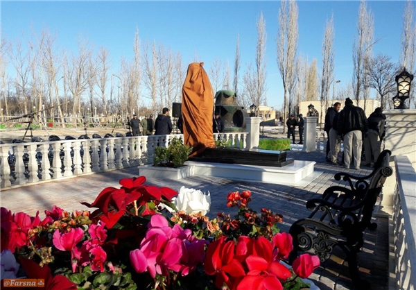 مقبره مؤذنزاده اردبیلی رونمایی شد مقبره مؤذنزاده اردبیلی رونمایی شد