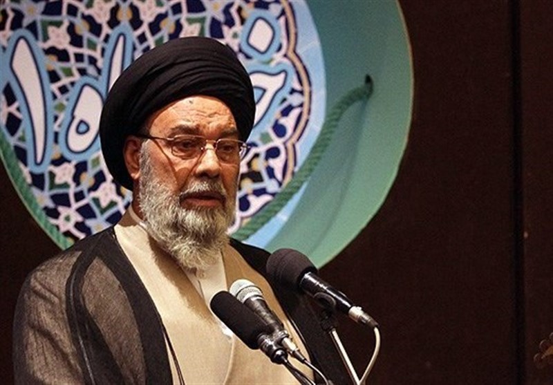 برخی بی‌خود برای آزادی سران فتنه دست و پا می‌زنند