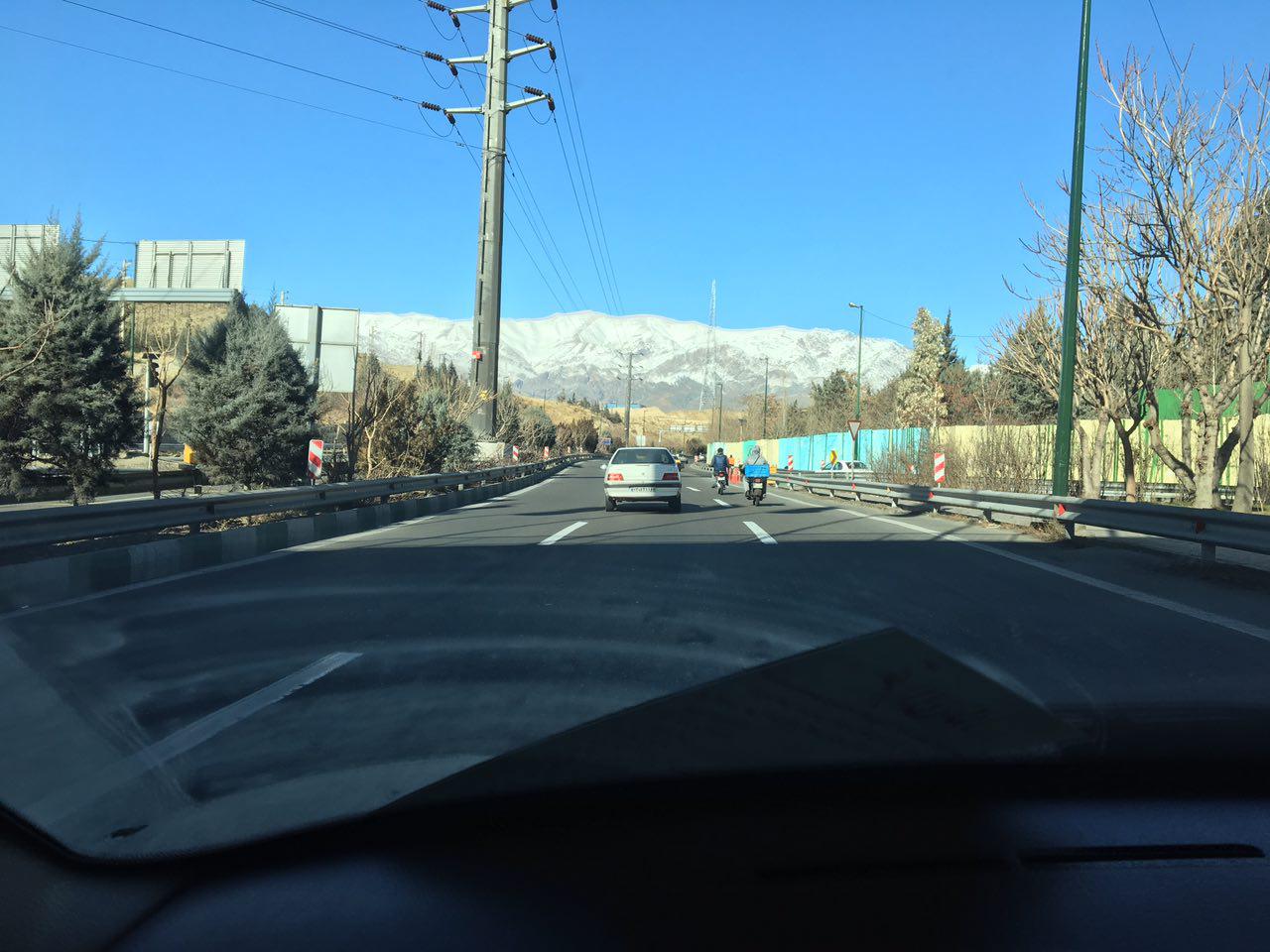 باد آلودگی های تهران را با خود برد/ تعطیلی مدارس منتفی است