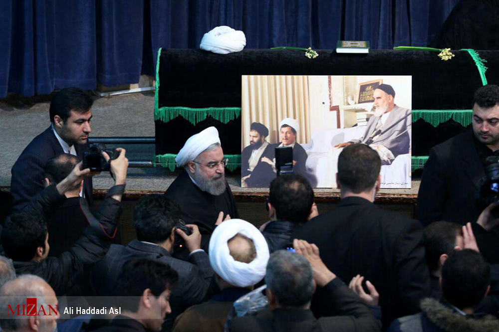 اولین مراسم سوگواری آیت الله هاشمی رفسنجانی با حضور روحانی برگزار شد+تصاویر اولین مراسم سوگواری آیت الله هاشمی رفسنجانی با حضور روحانی برگزار شد+تصاویر