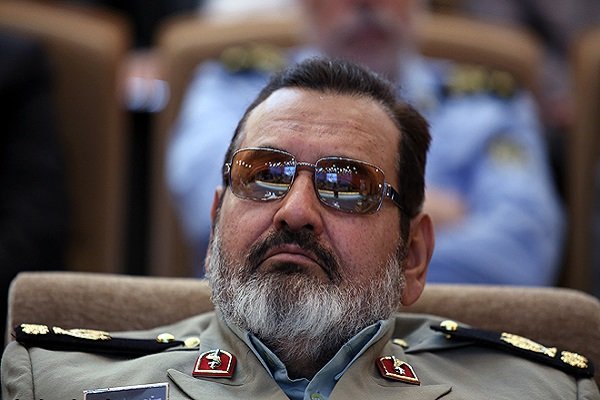 ما باید از پیروزی در حلب مثل فتح خرمشهر خرسند باشیم/ تروریست ها به تدریج از سوریه دفع می شوند