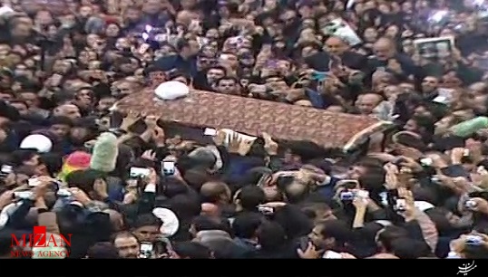 ورود پیکر آیتالله هاشمیرفسنجانی به حرم امام راحل + فیلم ورود پیکر آیتالله هاشمیرفسنجانی به حرم امام راحل + فیلم