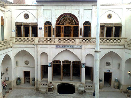 خانه طبسی کاشان ثبت ملی شد/ایجاد اقامتگاه سنتی پس از مرمت