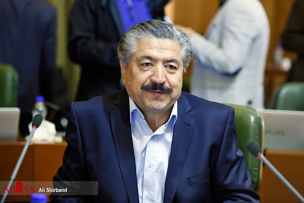 استفاده از امکانات شهرداری برای تبلیغات سیاسی/ اجاره هتل در مشهد از سوی شهرداری