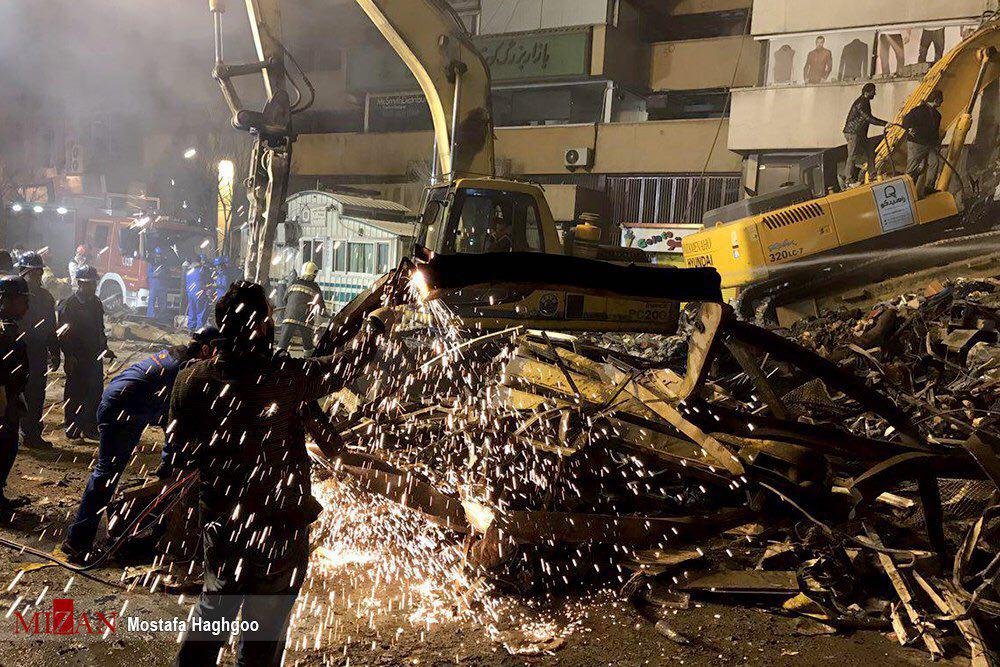 انتقال گاو صندوق های کشف شده به صندوقچه آگاهی/ فعالیت کسبه محدوده پلاسکو تا ساعت 14