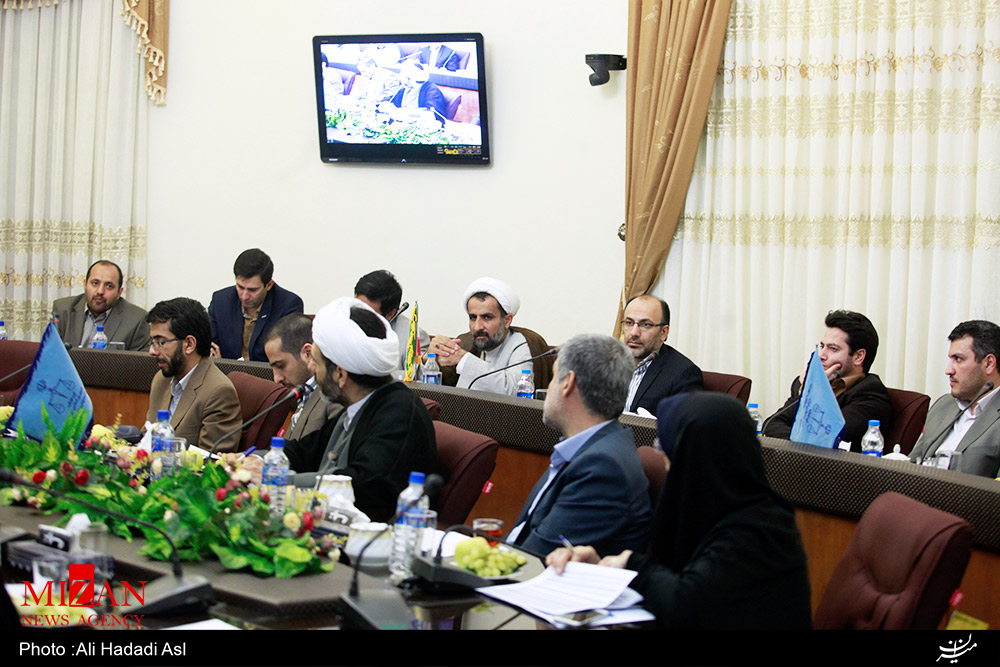 دادستان تهران جواب شایعه پردازان را داد/ حضور سرپرست دایره نظارت بر زندان اوین در جلسه دادستانی + تصاویر دادستان تهران جواب شایعه پردازان را داد/ حضور سرپرست دایره نظارت بر زندان اوین در جلسه دادستانی + تصاویر