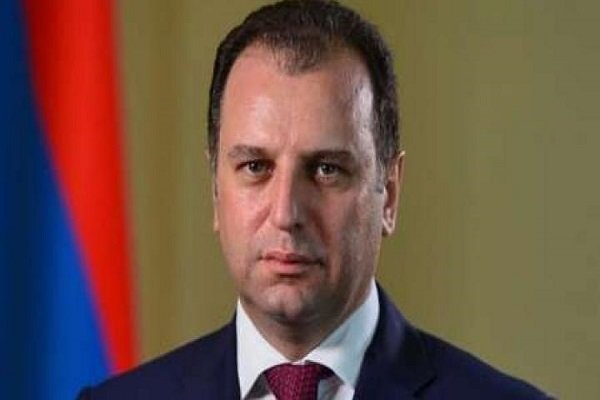 وزیر دفاع ارمنستان امشب وارد تهران می شود وزیر دفاع ارمنستان امشب وارد تهران می شود