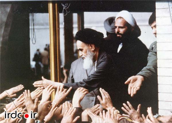 جزئیاتی از استقبال و حفاظت از امام خمینی در روز 12 بهمن/ فرزند کدام شهید در مراسم استقبال از امام صحبت کرد؟
