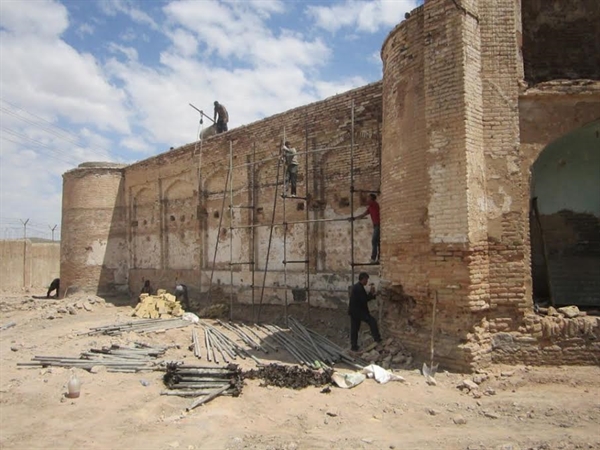 وجود رباط و کاروانسرا نشان دهنده موقعیت خوب تربت حیدریه در گذشته
