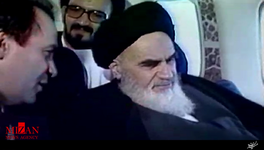 پرسش خبرنگار از امام (ره) لحظاتی قبل از ورود به ایران و جواب ایشان + فیلم
