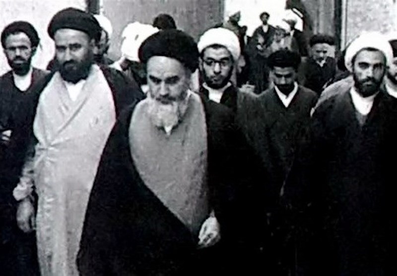 یزدی و قطبزاده در نوفل لوشاتو یزدی و قطبزاده در نوفل لوشاتو