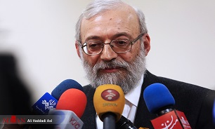 غربی‌ها به بهانه برقراری امنیت فجیع ترین شکنجه‌ها را مرتکب می‌شوند/ اینکه عده‌ای می‌گویند جلوی وقوع جنگ را گرفتیم اشتباه است/ مسئولی که در داخل کشور می‌گوید ما نباید به زور افراد را به بهشت ببریم تفکرش مبنی بر اصول سکولاریسم لیبرال است/ درحال حاضر جرم ما این است که در مسائل هسته‌ای زیاد پیشرفت کرده‌ایم، لذا ساق پای ما را زدند