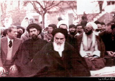 درس و دانشگاه در آمریکا را رها کردیم و برای همراهی با امام خمینی (ره) به پاریس آمدیم