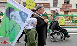 حضور جانبازان دفاع مقدس در راهپیمایی 22 بهمن/ همه سنین در این مراسم حضور دارند حضور جانبازان دفاع مقدس در راهپیمایی 22 بهمن/ همه سنین در این مراسم حضور دارند