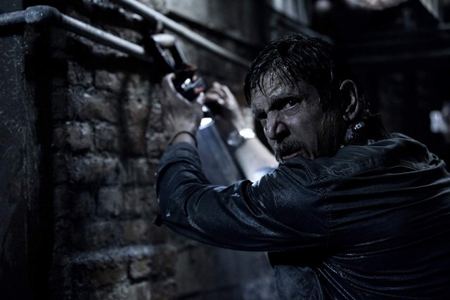 https://moviemag.ir/images/phocagallery/9019/Crawl/thumbs/phoca_thumb_l_6.jpg