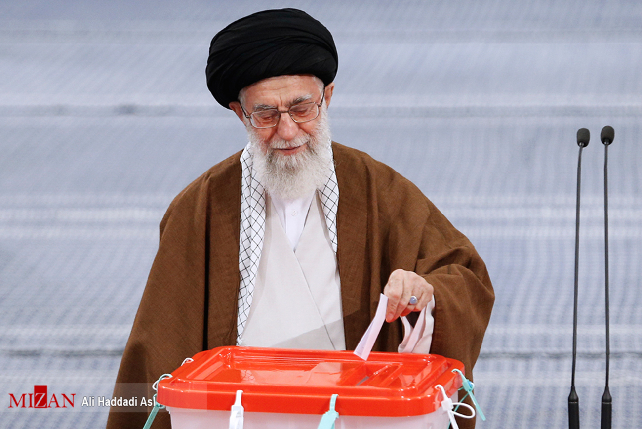 اخذ رأی رهبر معظم انقلاب