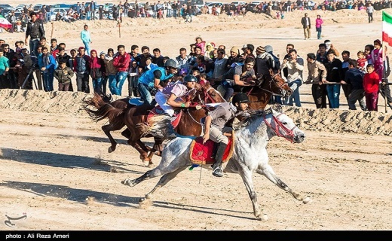 مسابقات اسب سواری در لامرد 
