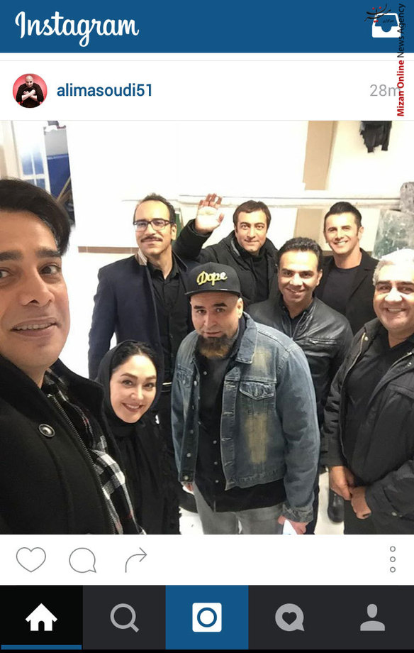 سلفی علی مسعودی، سپند امیر سلیمانی، مجید صالحی و امین حیایی در پشت صحنه فیلم سینمایی «ثبت با سند برابر است»