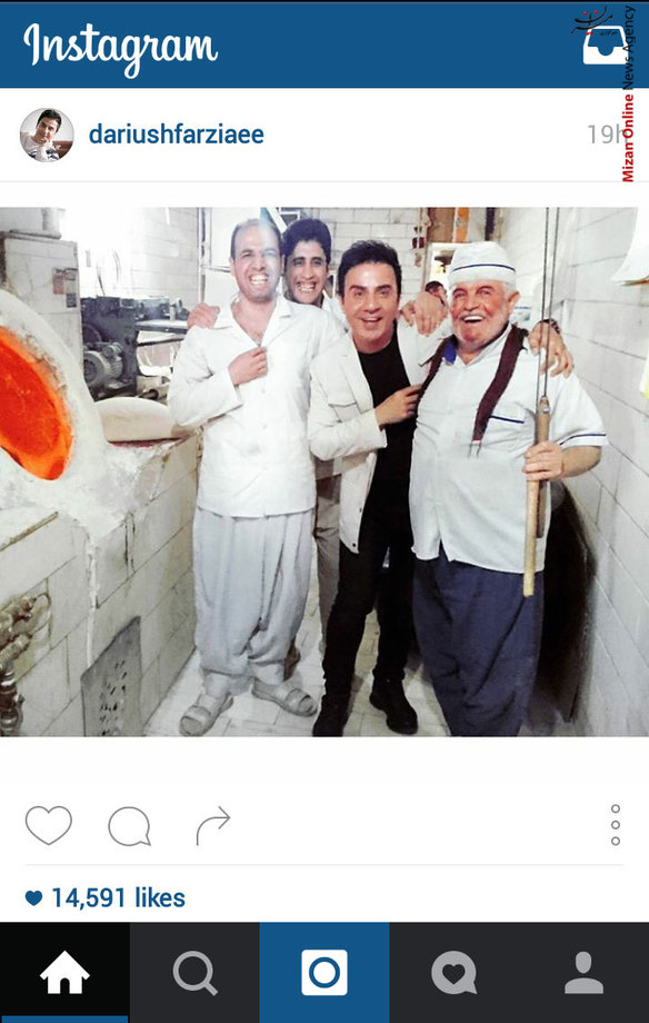 عکس یادگاری عمو پورنگ با نانواهای محله