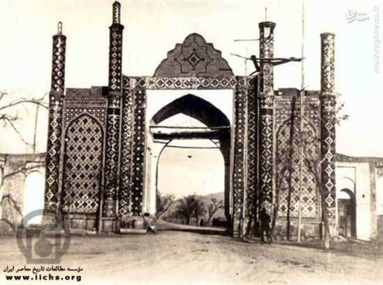 دروازه دوشان تپه از درون شهر 