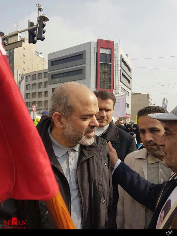 احمد وحیدی وزیر سابق دفاع