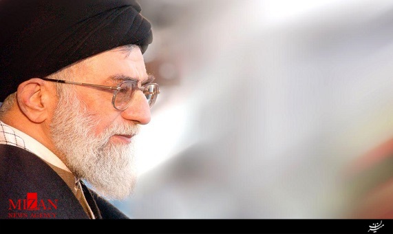 لحظات كمتر ديدهشده از حضور رهبرانقلاب در مراسم تشييع پيكر شهيد مرتضی آوینی لحظات كمتر ديدهشده از حضور رهبرانقلاب در مراسم تشييع پيكر شهيد مرتضی آوینی