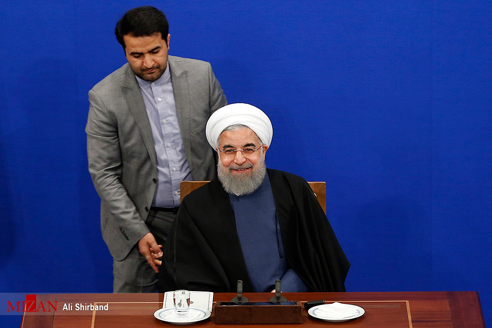 روحانی روحانی