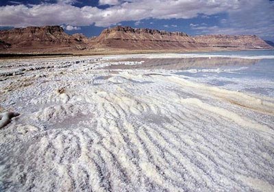 در این دریای شگفت انگیز هیچ کس غرق نمی‌شود!
