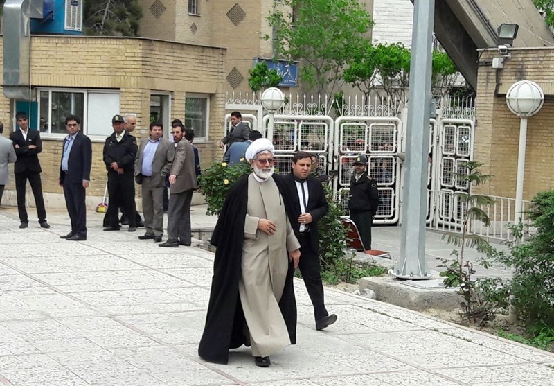 حجت الاسلام رهامی حجت الاسلام رهامی