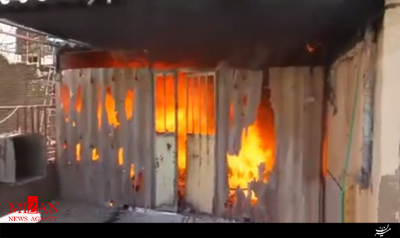 لحظات اولیه آتشسوزی در پشتبام یک سویت آپارتمان در مشهد لحظات اولیه آتشسوزی در پشتبام یک سویت آپارتمان در مشهد