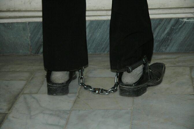 قاتل فراری