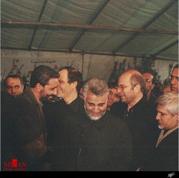 سردار سلیمانی و قالیباف در تشییع شهیدسردار احمد کاظمی سردار سلیمانی و قالیباف در تشییع شهیدسردار احمد کاظمی