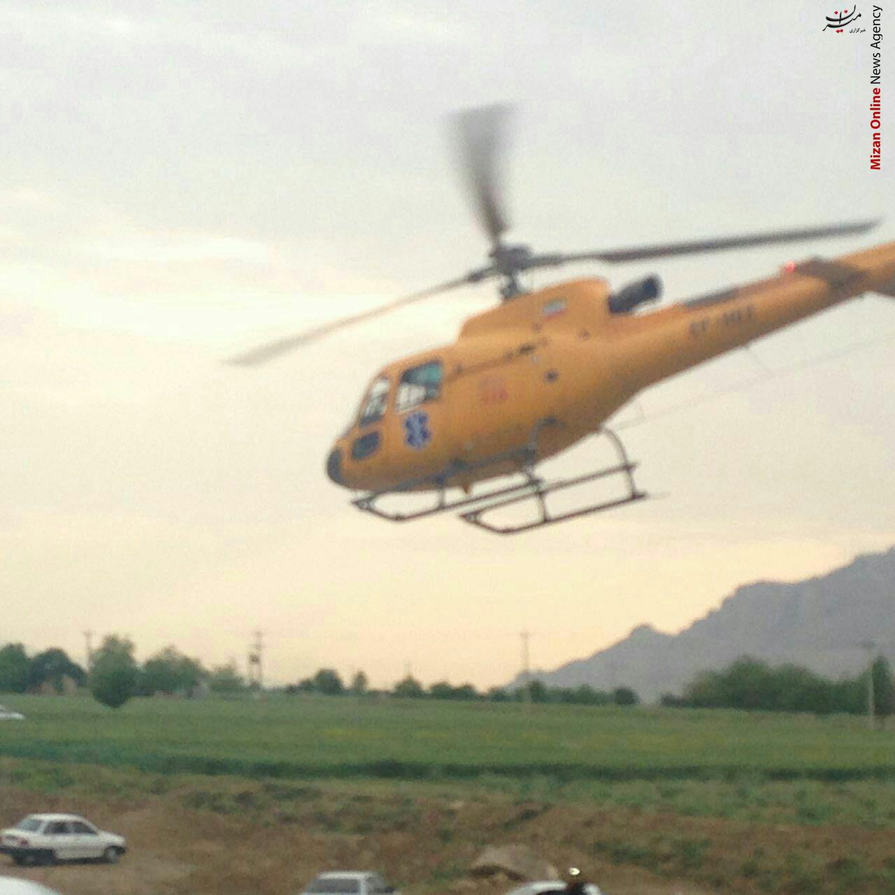واژگونی مینی بوس توریستهای آلمانی در محور سعادت شهر به شیراز / 2 نفر کشته و 19 نفر مجروح شدند/ اعزام 10 آمبولانس و یک دستگاه اتوبوس آمبولانس واژگونی مینی بوس توریستهای آلمانی در محور سعادت شهر به شیراز / 2 نفر کشته و 19 نفر مجروح شدند/ اعزام 10 آمبولانس و یک دستگاه اتوبوس آمبولانس