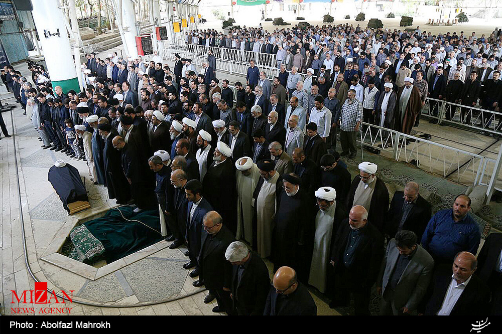 مراسم تشییع پیکر مرحوم آیتالله خزعلی به روایت دوربین میزان مراسم تشییع پیکر مرحوم آیتالله خزعلی به روایت دوربین میزان