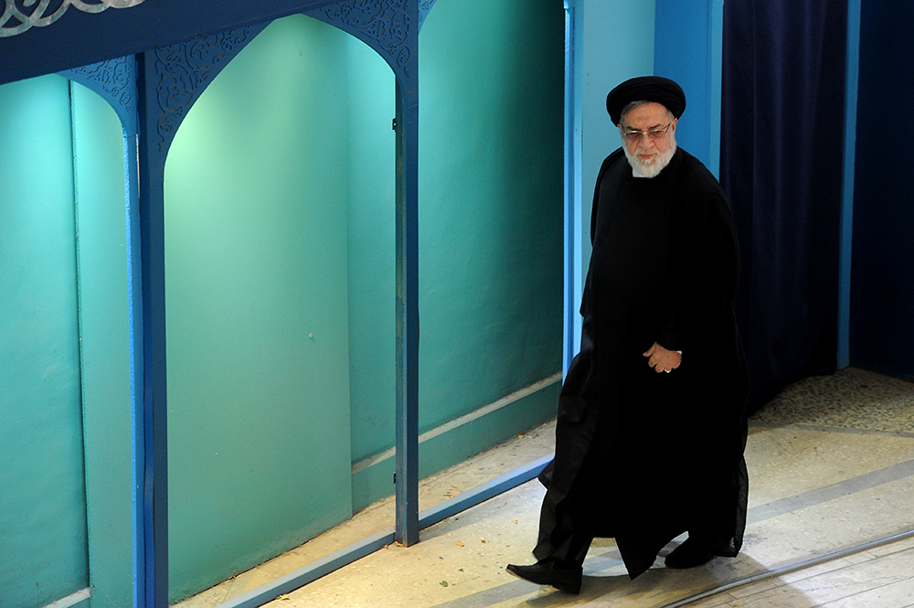 شخصیتهایی که در مراسم تشییع آیت الله خزعلی حضور یافتند+عکس شخصیتهایی که در مراسم تشییع آیت الله خزعلی حضور یافتند+عکس