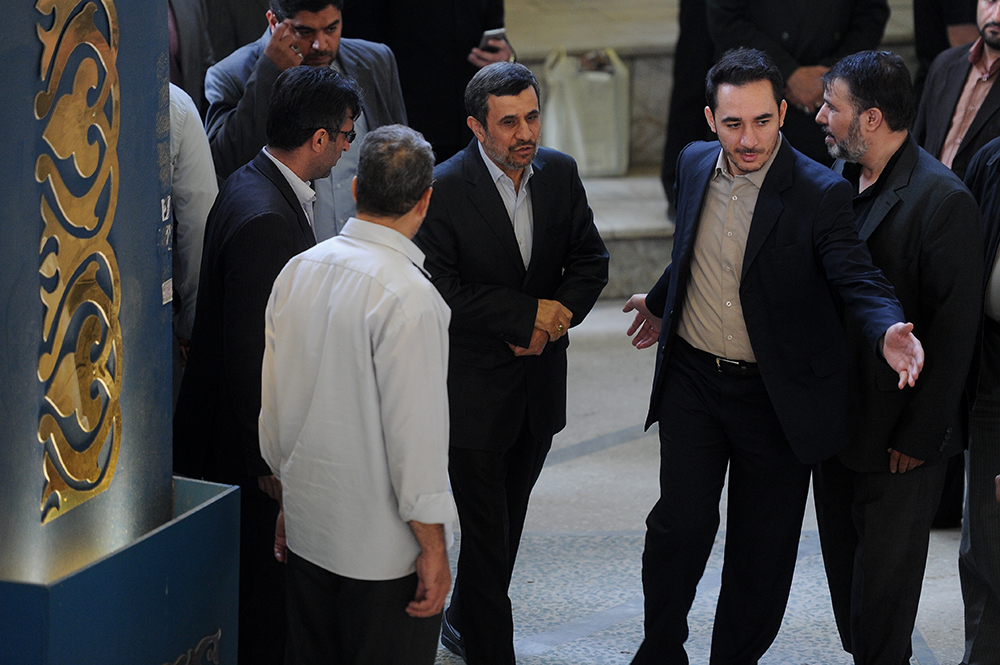 شخصیتهایی که در مراسم تشییع آیت الله خزعلی حضور یافتند+عکس شخصیتهایی که در مراسم تشییع آیت الله خزعلی حضور یافتند+عکس