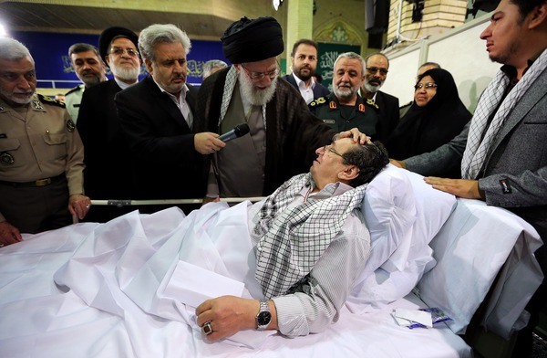 جمعی از جانبازان و خانواده هایشان با رهبر معظم انقلاب دیدار کردند