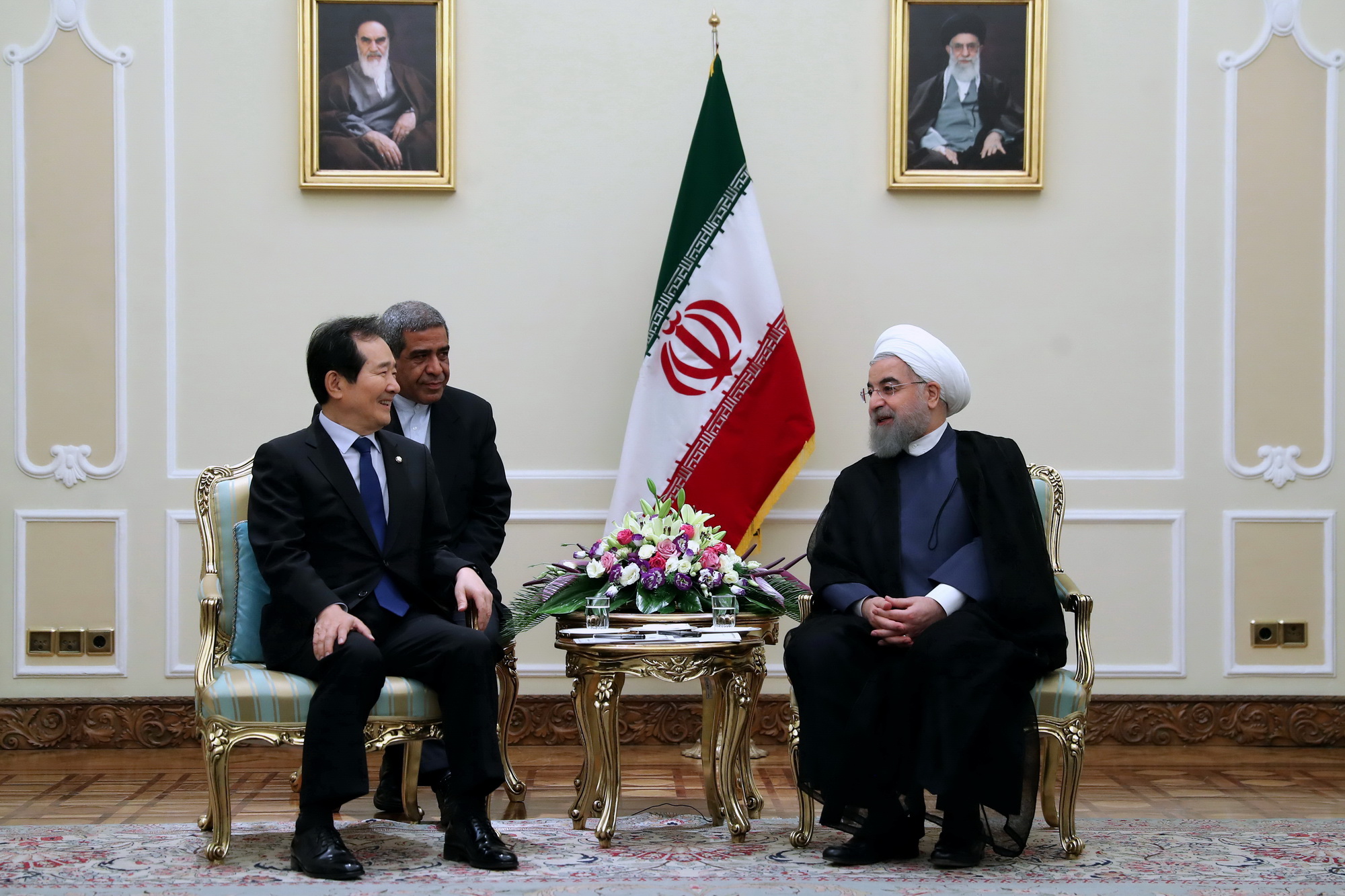 دولت دوازدهم از توسعه مناسبات و همکاری‌ همه جانبه ایران و کره جنوبی حمایت می کند/ فرصت برای مشارکت در پروژه های ایران مهیا است