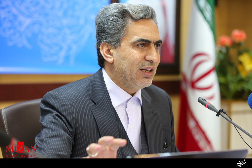 در صورت بیان واژه پرستار بیمارستانی در بخشنامه‌،از پرستاران عذرخواهی می‌کنم/  کمبود شدید پرستار در کشور