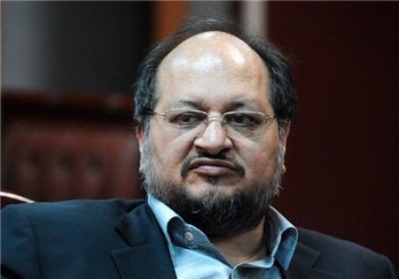 شریعتمداری عزادار شد