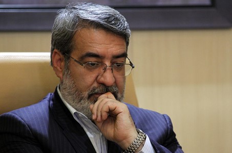 رحمانی فضلی با حضور در منزل رکن آبادی به خانواده ایشان تسلیت گفت رحمانی فضلی با حضور در منزل رکن آبادی به خانواده ایشان تسلیت گفت