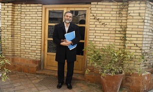 ایران دیگر میخ طویله وارد نمی‌کند/ ادامه واردات کالاهای عجیب
