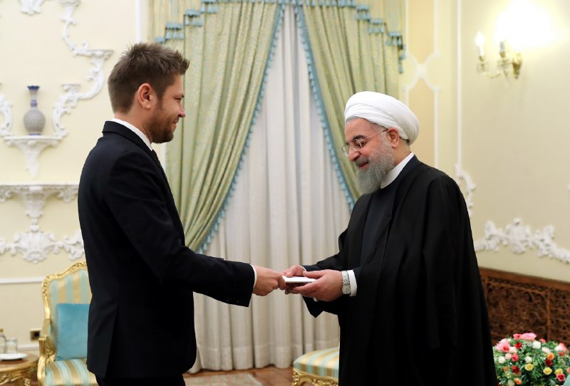 سفرای جدید «لهستان»، «غنا» و «قبرس» استوارنامه‌های خود را تقدیم روحانی کردند