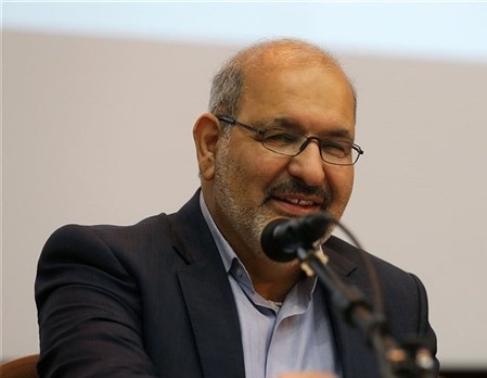 دانشگاه آزاد اسلامی نیروی مازاد ندارد
