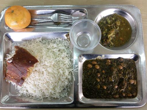 باید در خدمات تغذیه دانشجویان نو آوری داشته باشیم